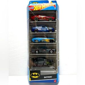 Hot Wheels BATMAN 5-Pack, Set of 5 Batman-Themed Toy Cars in 1:64